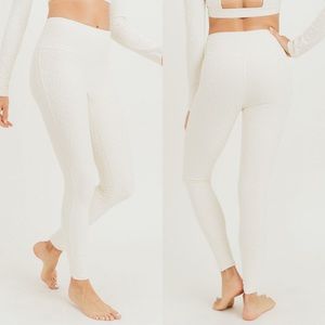 MonoB Textured Leopard Print Leggings